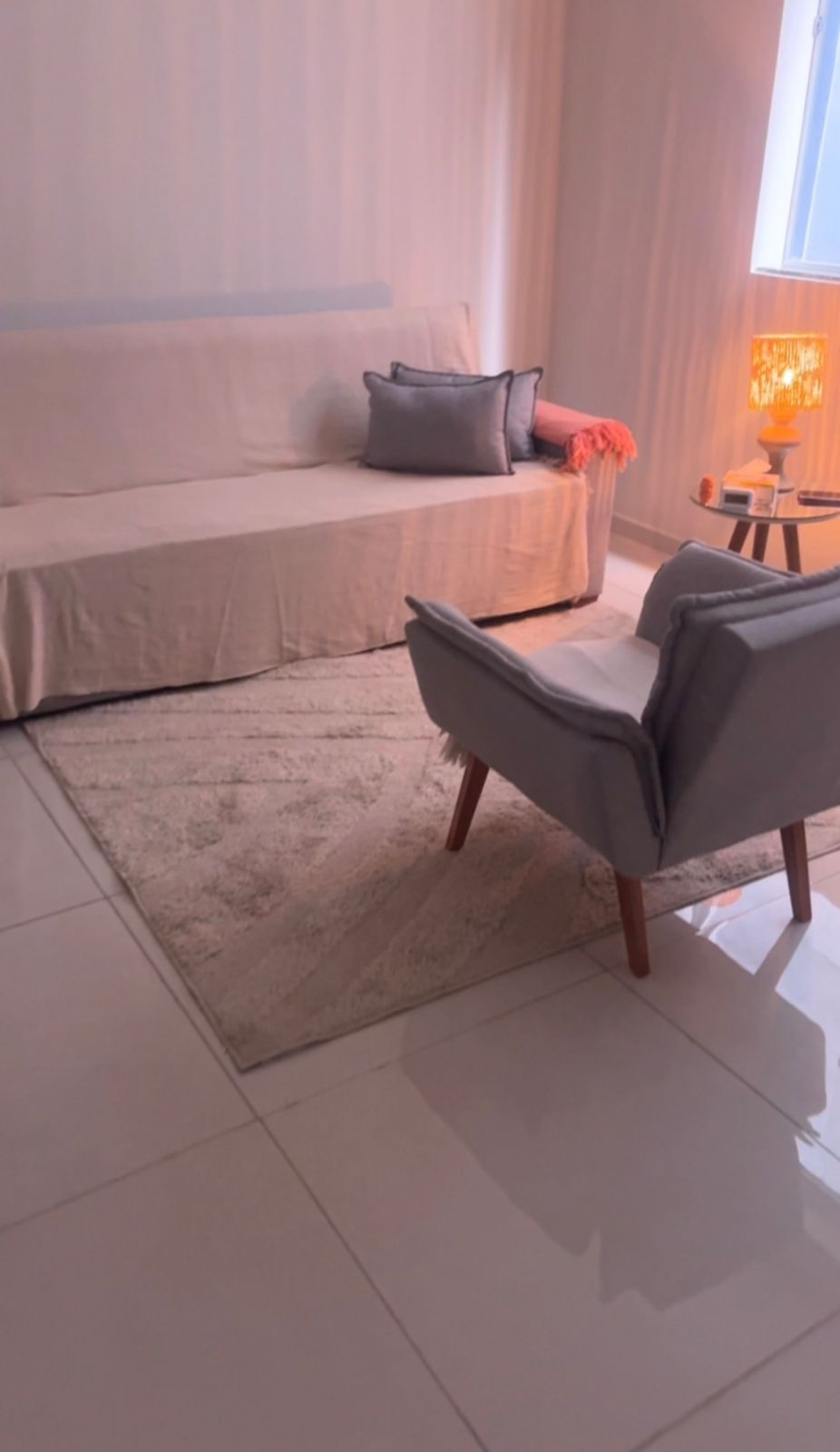 Sala de atendimento do consultório da psicóloga Raíssa Muffato em São João del Rei